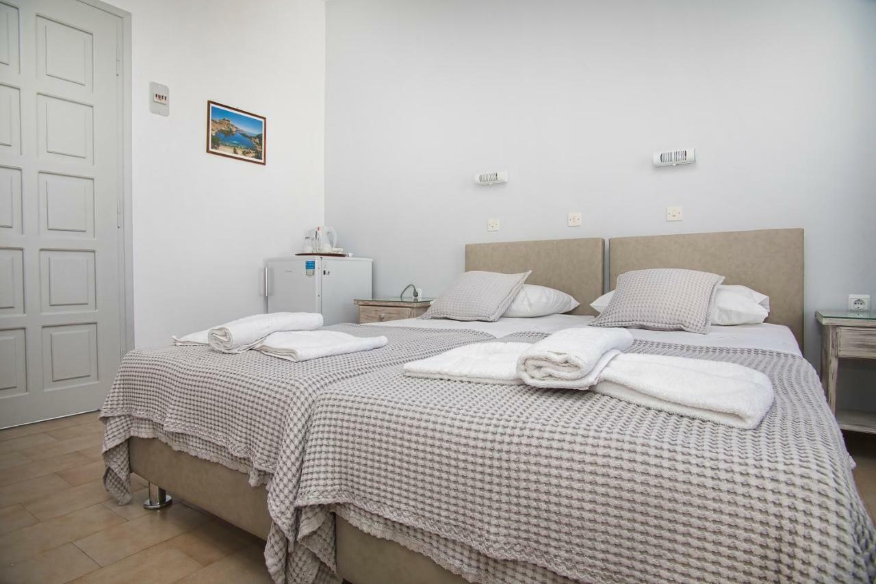 Lalos Rooms Páros Eksteriør bilde